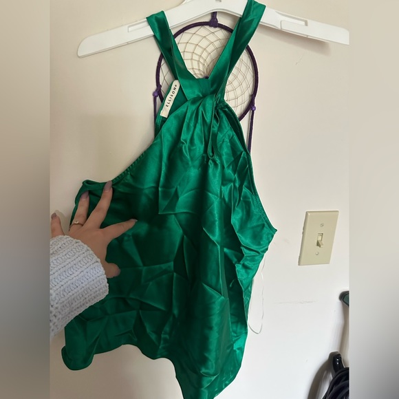 Satin Green Keyhole Sleeveless Blouse - Picture 1 of 4